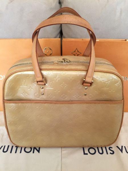 LOUIS VUITTON VERNIS SUTTON LARGE HANDBAG