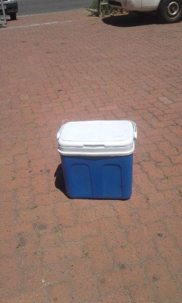 Cooler box