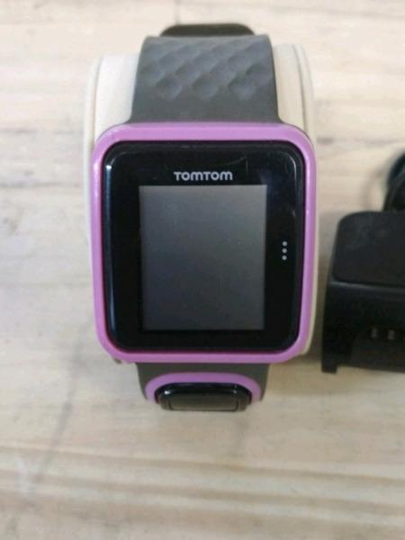 TomTom Watch 8R500 fairly used in a good condition works 100%