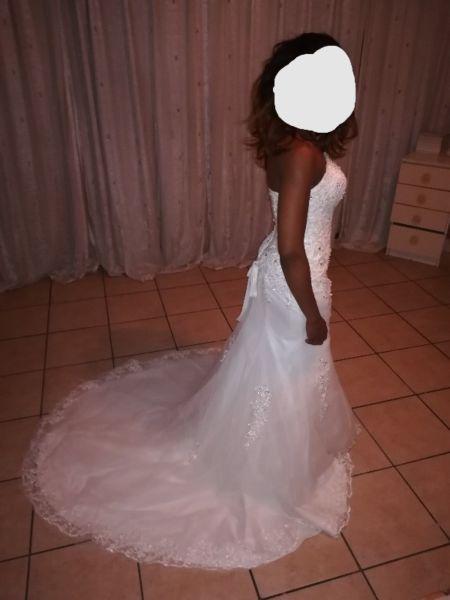 Wedding dress Inc veil for sale