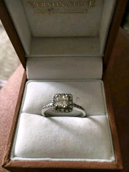 Must Go ... Urgent 18CT White Gold With White Diamonds Ring