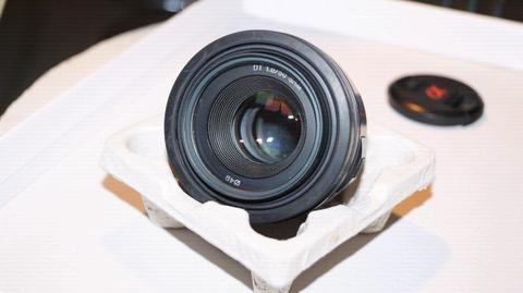 Sony AF 50mm f1.8 DT SAM