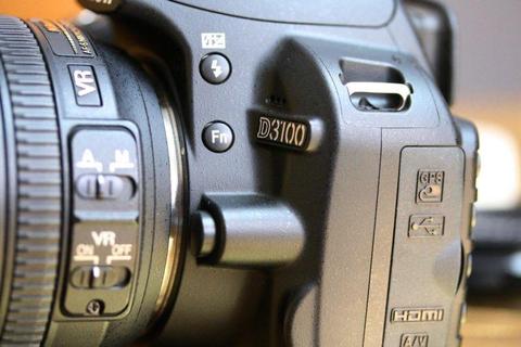 Nikon D3100 and Nikon 18-105mm G VR image stabilizer lens