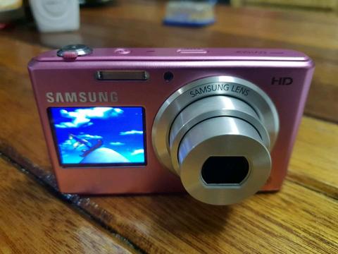 Samsung DV150F camera