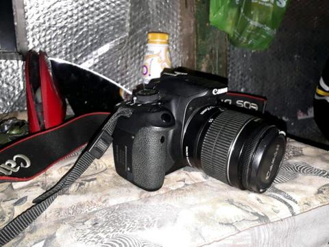 Digital Camera - Canon 700D