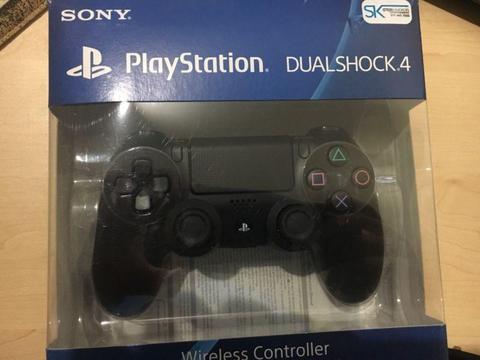 PS4 controller r700