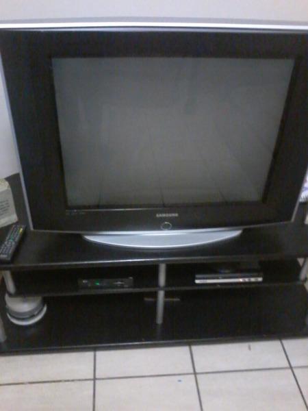 74cm Samsung tv flat view R980
