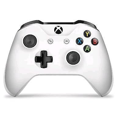 Xbox 1s controller (3.5mm jack)