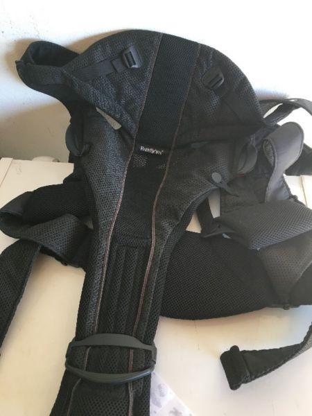 BabyBjorn Carrier Miracle (black)