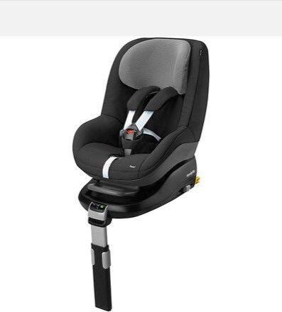 Maxi Cosi Pearl Car seat plus Family fix base