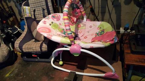 Baby car seats an rocking chair