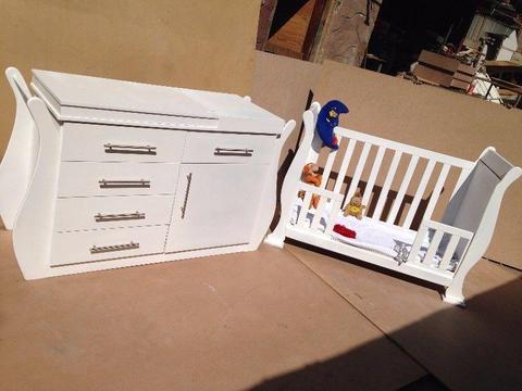 Barney Cot and Compactum
