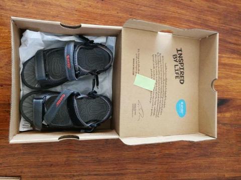 Kids hi-Tec Sandal brand new