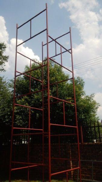 Scaffolding 8m H quickstage frames with double locks