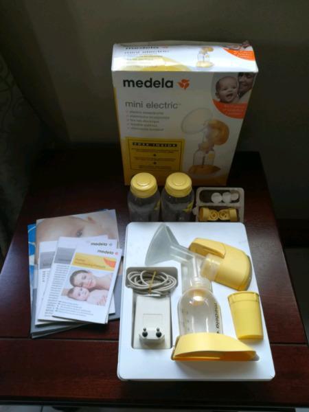 In Excellent condition: Medela Mini electric breastpump R700