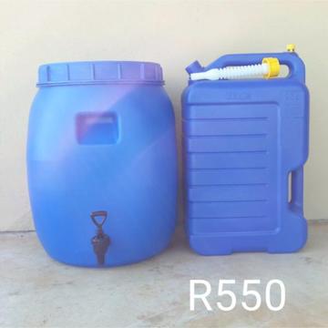 Water container and Jerry can