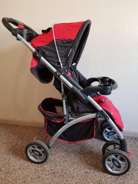 Little one Pram in Excellent condition