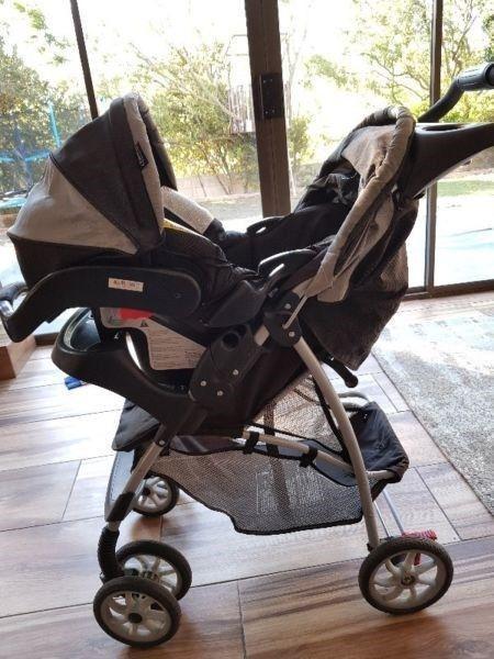 Graco travel system