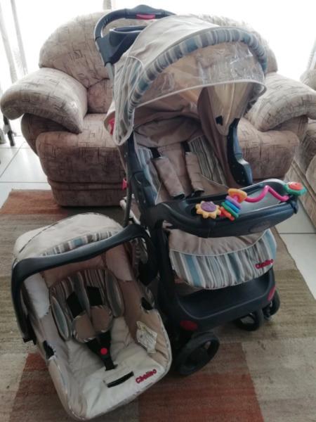 Chelino travel system