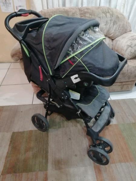 Chelino travel system