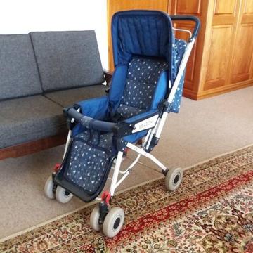 Kraft baby stroller and carry cot