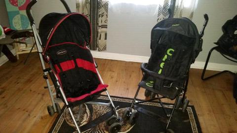Strollers forsale R250 each