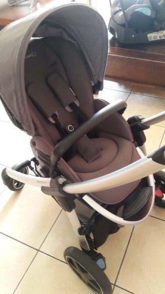 Bebeconfort Elea travel system, with Streety fix car seat