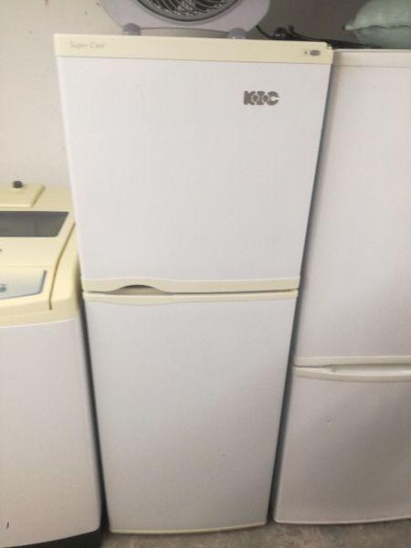 Kic fridge freezer R1500
