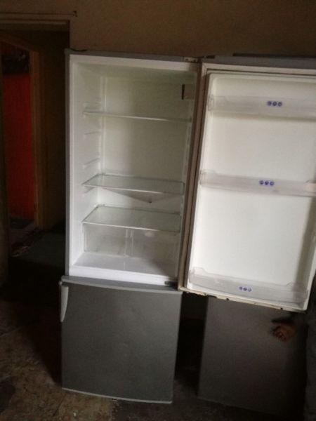 Whirlpool fridge freezer R1800