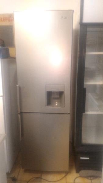 LG metallic silver 400 litres frost free fridge freezer combi with water dispenser