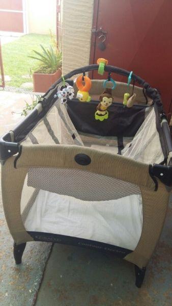 GRACO TRAVELLERS COT