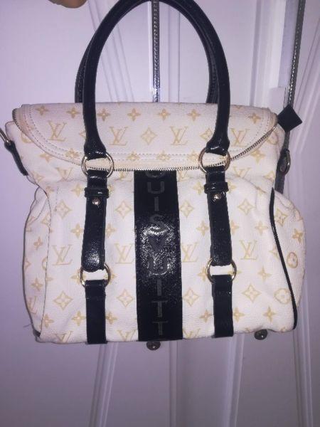 Louis-Vuitton Bag