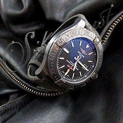 **SILVERTRUST** Breitling Avenger Blackbird