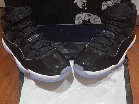 Jordan 11 OG Spacejam (UK 9)