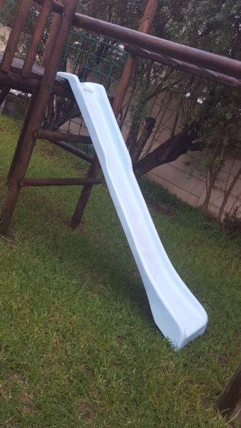 2,4 m long fibreglass slide