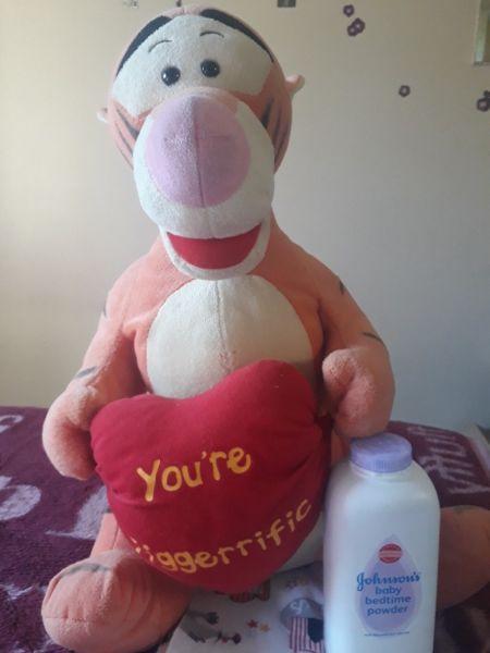 Tiger and Eeyore teddys