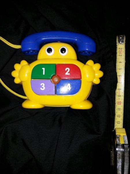 Toy telephone