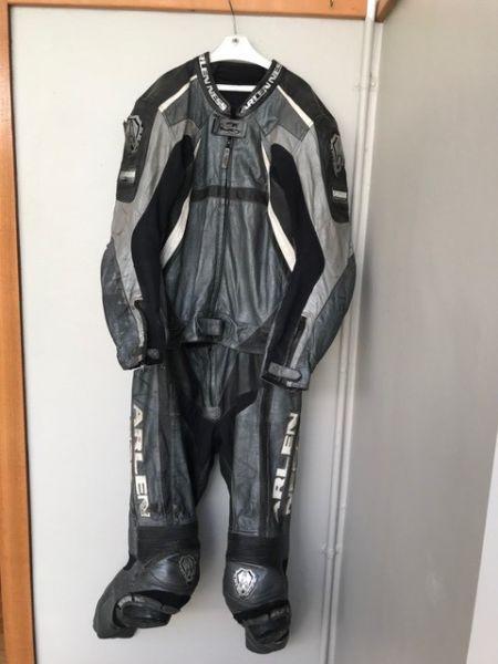 Arlen Ness full leather racing suit
