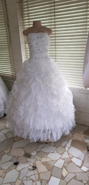 Extremely Affordable Wedding gowns and suit Hire Combo