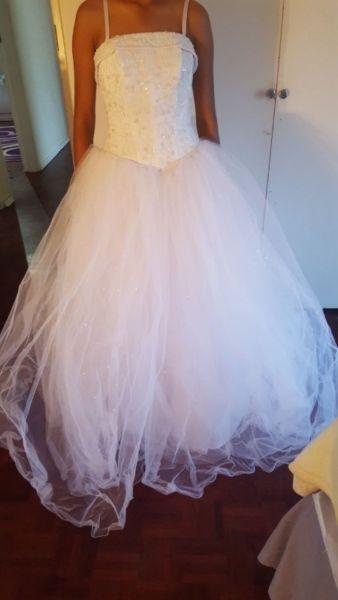 Beautiful white Princess wedding gown for sale