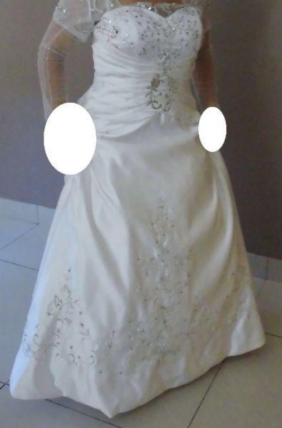 Wedding Dress - worn once - R2000