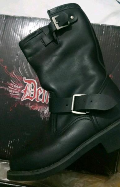 Brand new Demonia leather boots, never used