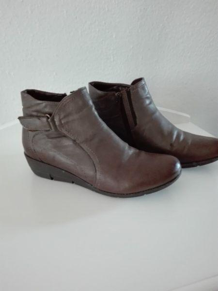 Reduced!!! Ladies Leather Boots