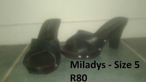 Miladys shoes size 5