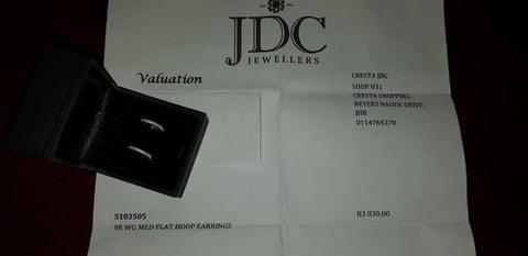 9k wg med flat hoop earrings
