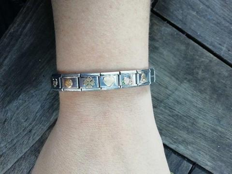 Ladies nomination bracelet with charms