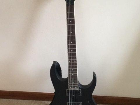 Electric Guitar - Ibanez in great condition!