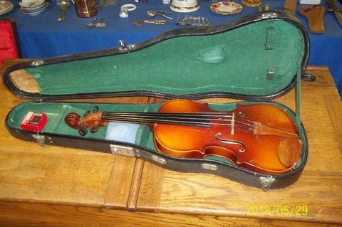 Old Violin in case