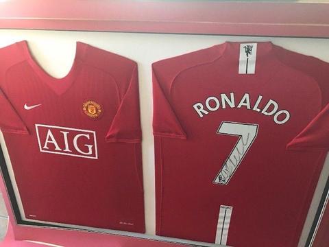 Ronaldo signed souvenir t-shirt