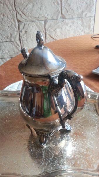 VINTAGE TEA SET EM+ESS R450